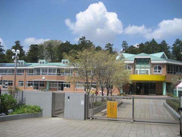 kindergarten ・ Nursery. Azuma 520m to kindergarten