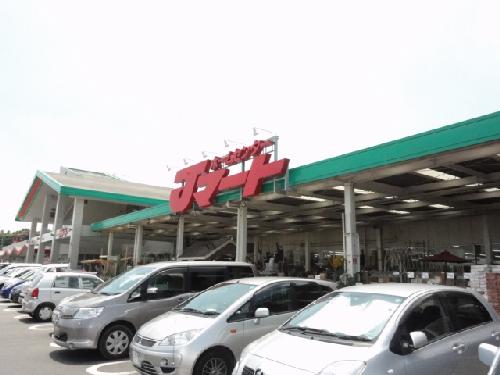 Home center. J Mart Sakado store up (home improvement) 867m