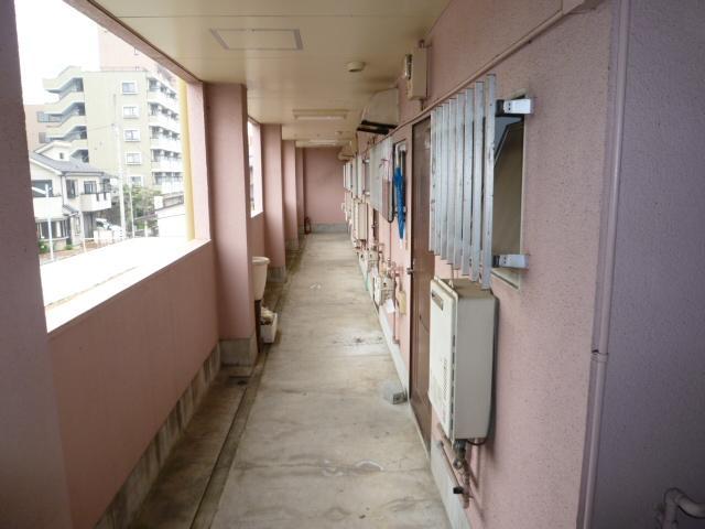 Other common areas. Communal area