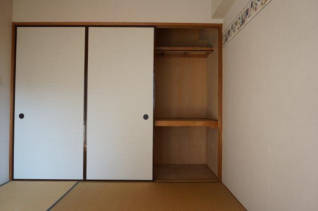 Receipt. Indoor (10 May 2013) Shooting