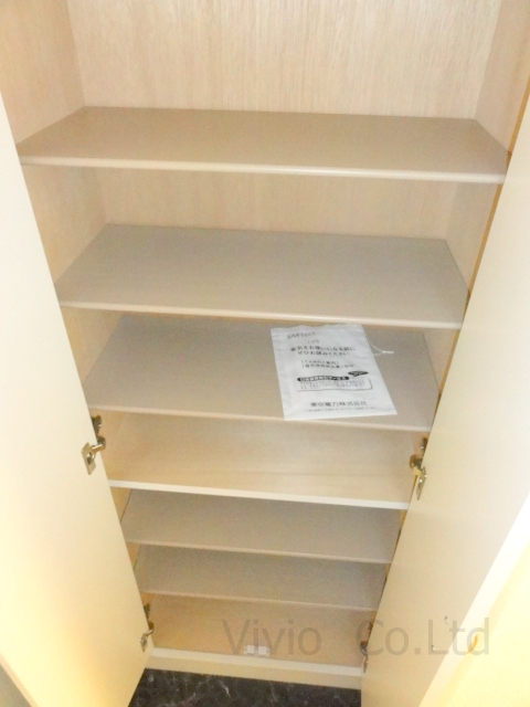 Receipt. Since there is also a cupboard, You can a lot of accommodating the shoes.
