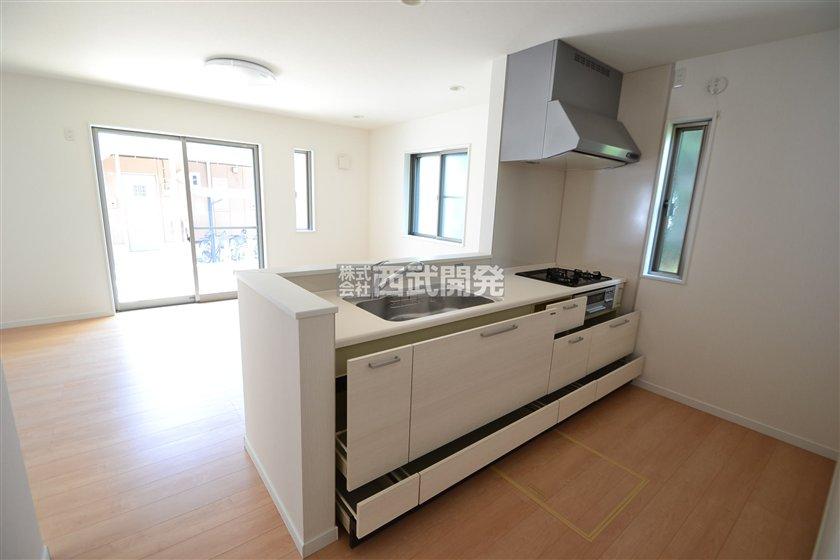 Same specifications photo (kitchen). Color ・ Arrangement and the like will differ.  For more details, please contact us. 