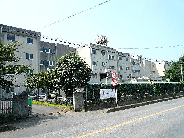 Junior high school. Sumiyoshi 1310m until junior high school