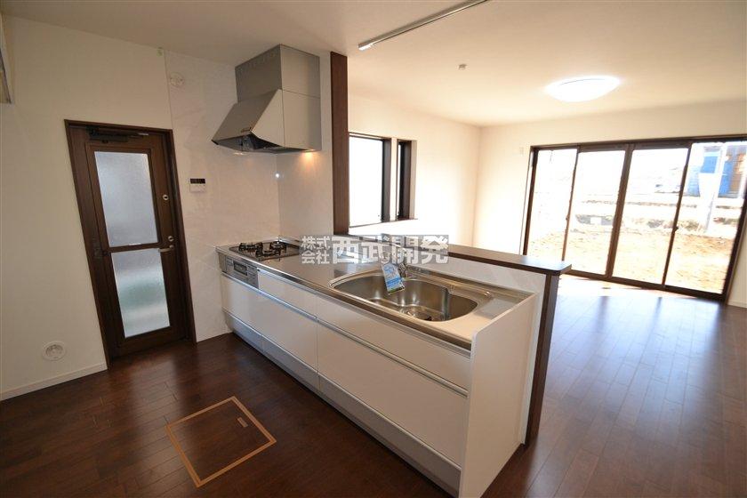 Same specifications photo (kitchen). Color ・ Arrangement and the like are different. For more details, please contact us.