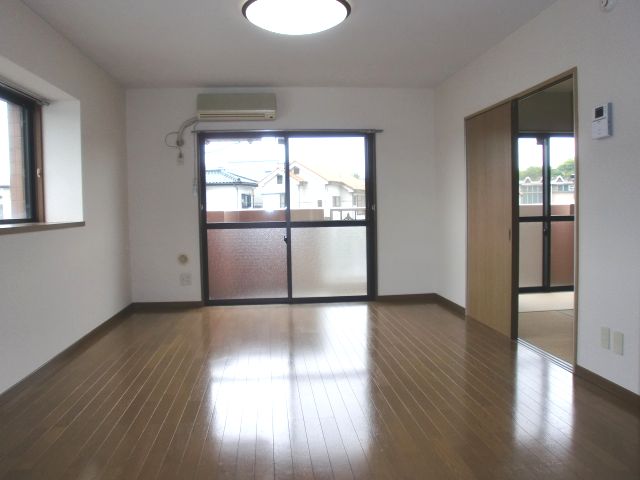 Living and room