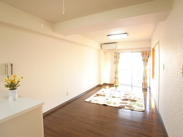 Living and room