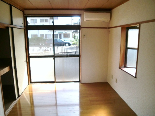 Living and room