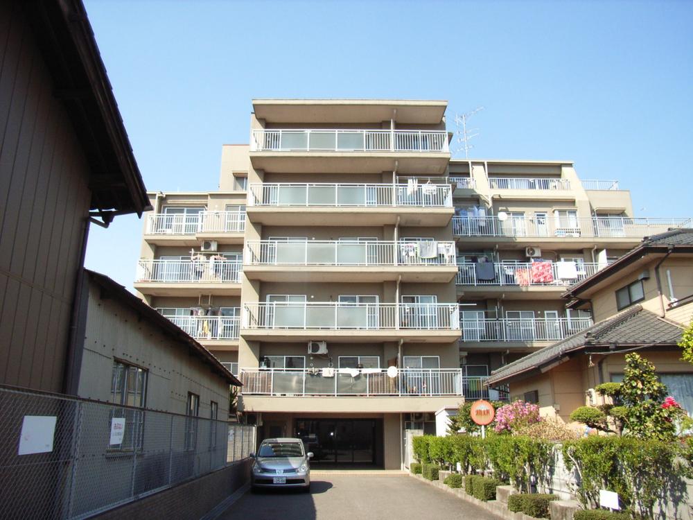 Local appearance photo. Local (April 2013) Shooting