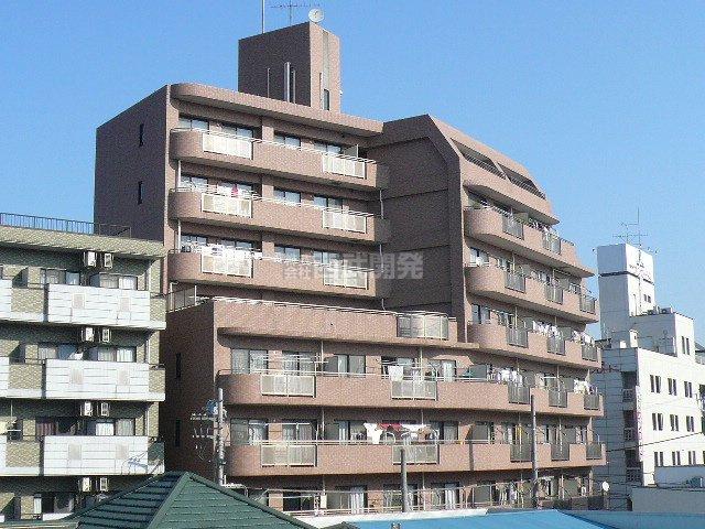 Local appearance photo. Local (March 2012) shooting