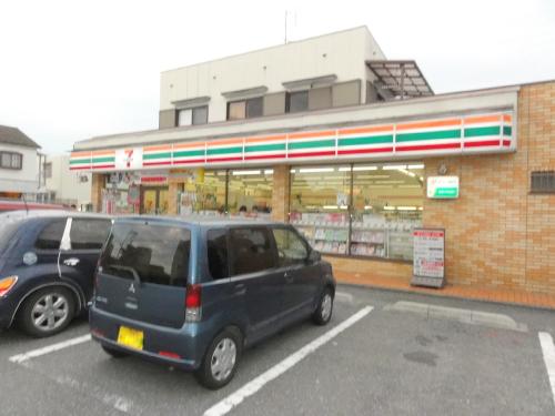 Convenience store. Seven-Eleven Sakado Honcho store up (convenience store) 479m