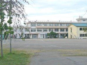 Primary school. Sakado - site to Nishi Elementary School 1707m