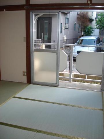 Living and room