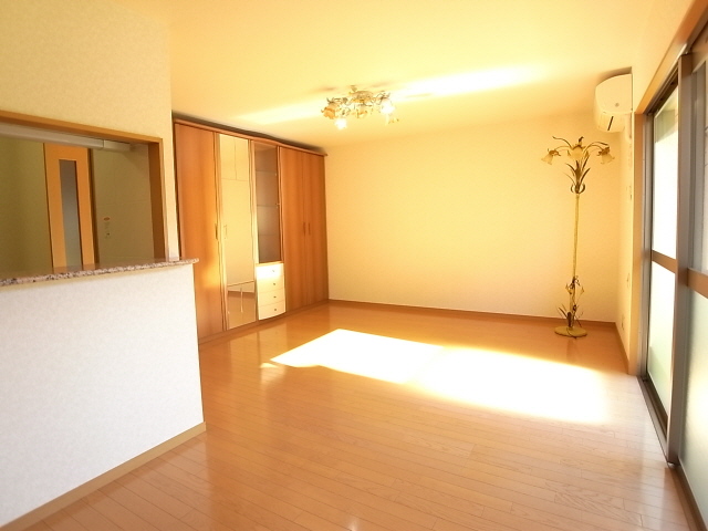 Living and room