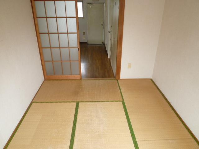 Other room space. Japanese-style room 2