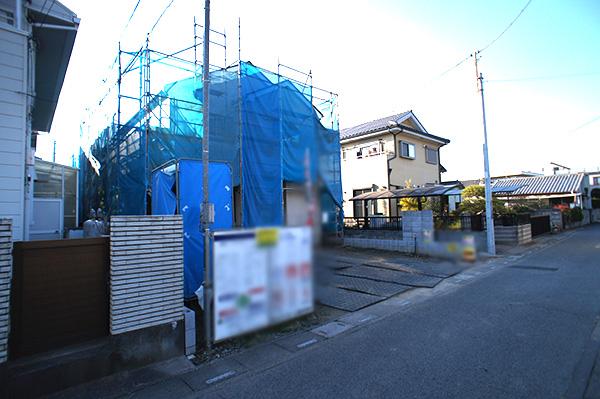 Local photos, including front road. Local (12 May 2013) Shooting