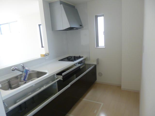 Same specifications photo (kitchen). Example of construction. Storage enhancement of kitchen