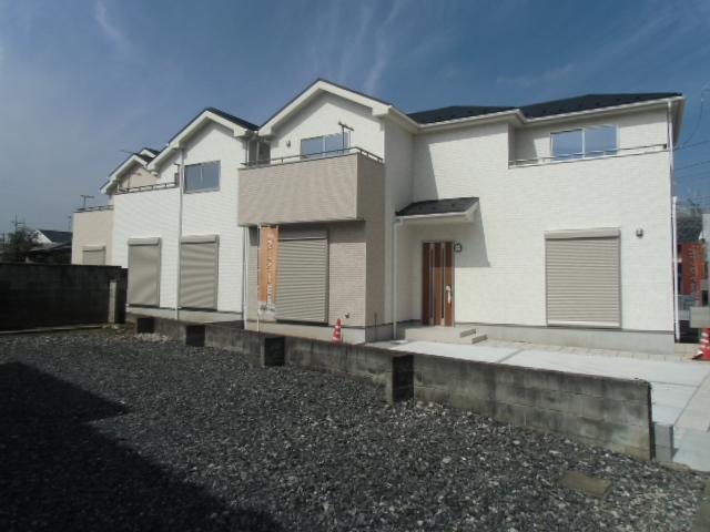 Local appearance photo. Local (10 May 2013) Shooting