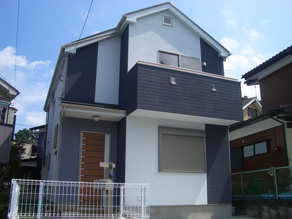 Rendering (appearance). Example of construction