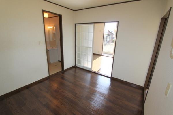 Living and room