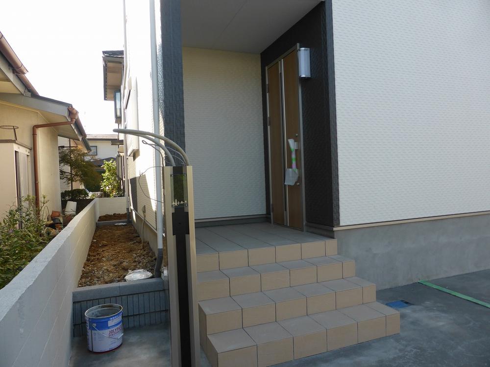 Entrance. 201,311.14 shooting. Excellent is the double lock of dimple key to picking measures.