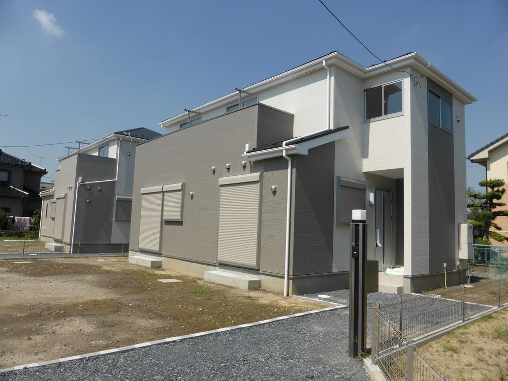 Rendering (appearance). Example of construction.