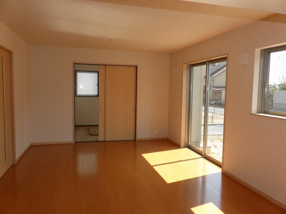 Same specifications photos (living). Example of construction. LDK 16 Pledge