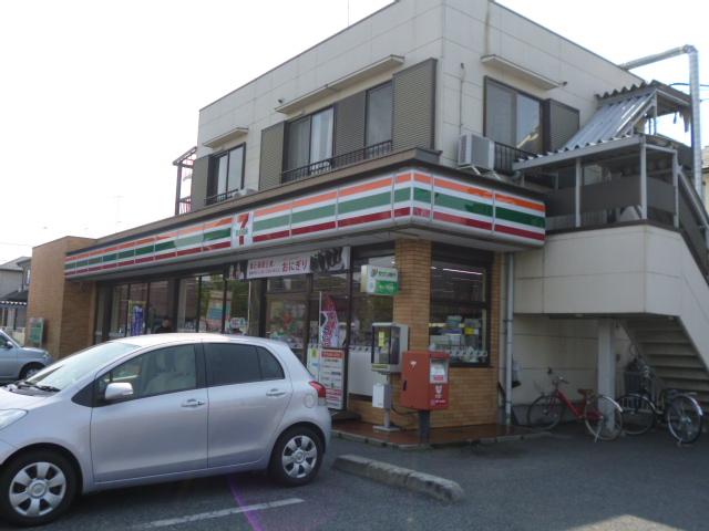 Convenience store. Seven-Eleven Satte 680m to the east, 3-chome