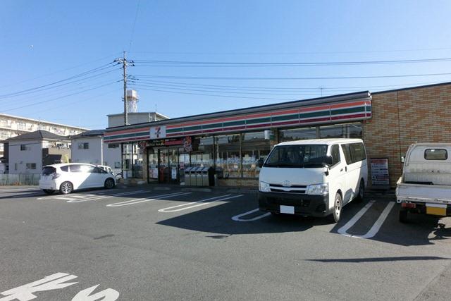 Convenience store. Seven-Eleven Sayama Sasai 530m up to one-chome