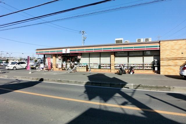 Convenience store. Seven-Eleven Sayama Mizuno) up to 1170m