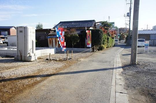 Local photos, including front road. Frontal road