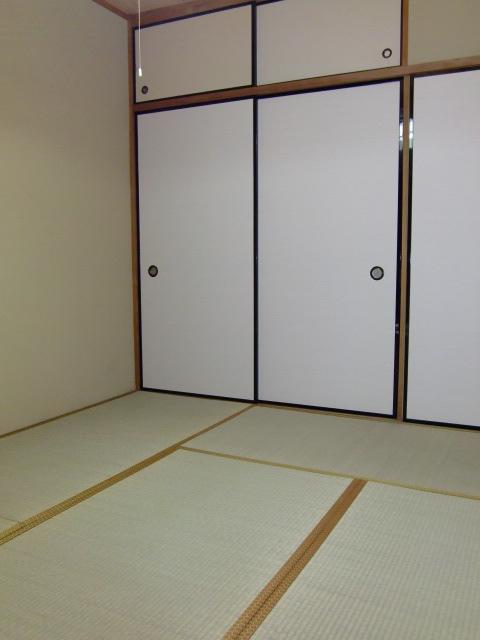 Other room space. Japanese-style room (same type)