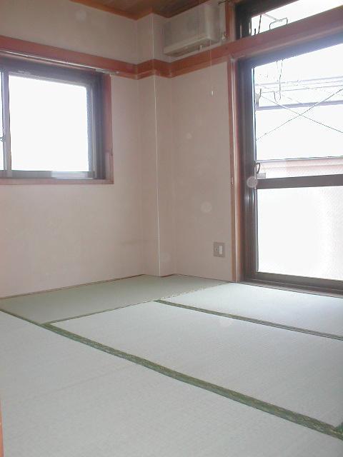 Living and room. Japanese-style room 1