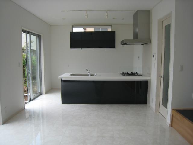 Living. Living (May 2013) Shooting