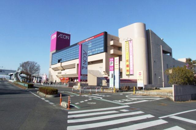 Shopping centre. 30m until the ion Musashi Sayama shop