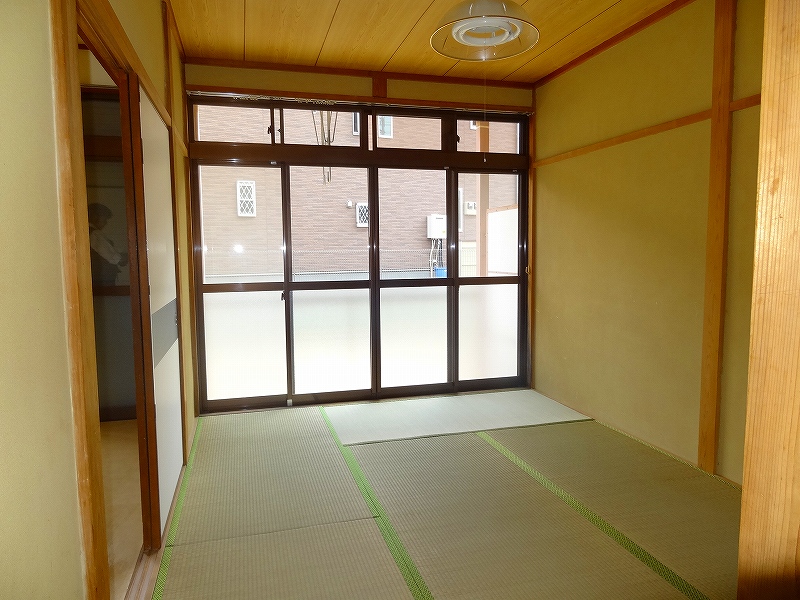 Living and room. Japanese-style room 6 quires