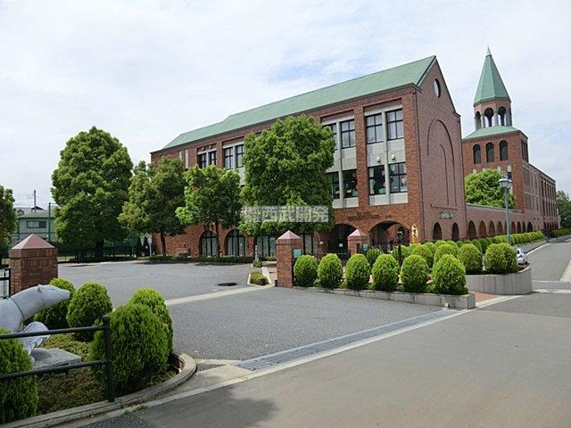 Primary school. 700m to private Seibu school humanities and sciences elementary school