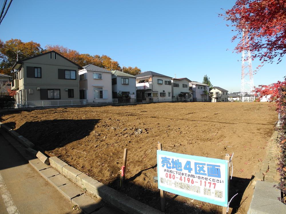 Local land photo. Spacious is a 4-compartment easy to live a peaceful residential area (November 2013) Shooting