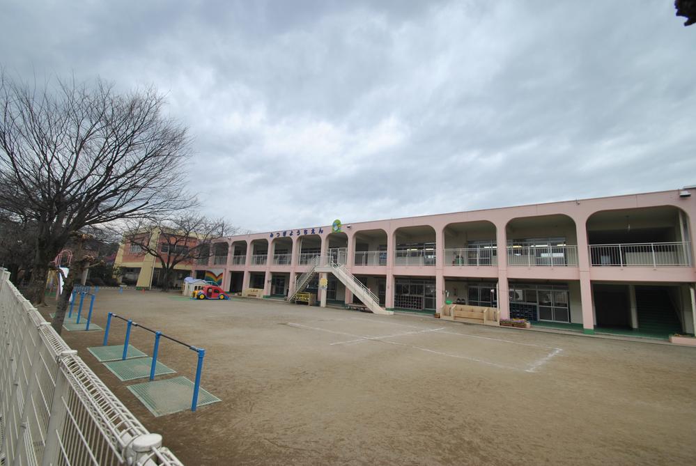 kindergarten ・ Nursery. Tribute 400m to kindergarten