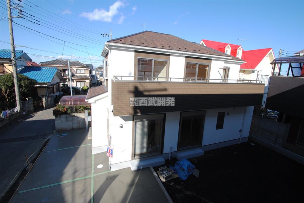 Local appearance photo. Local (12 May 2013) Shooting