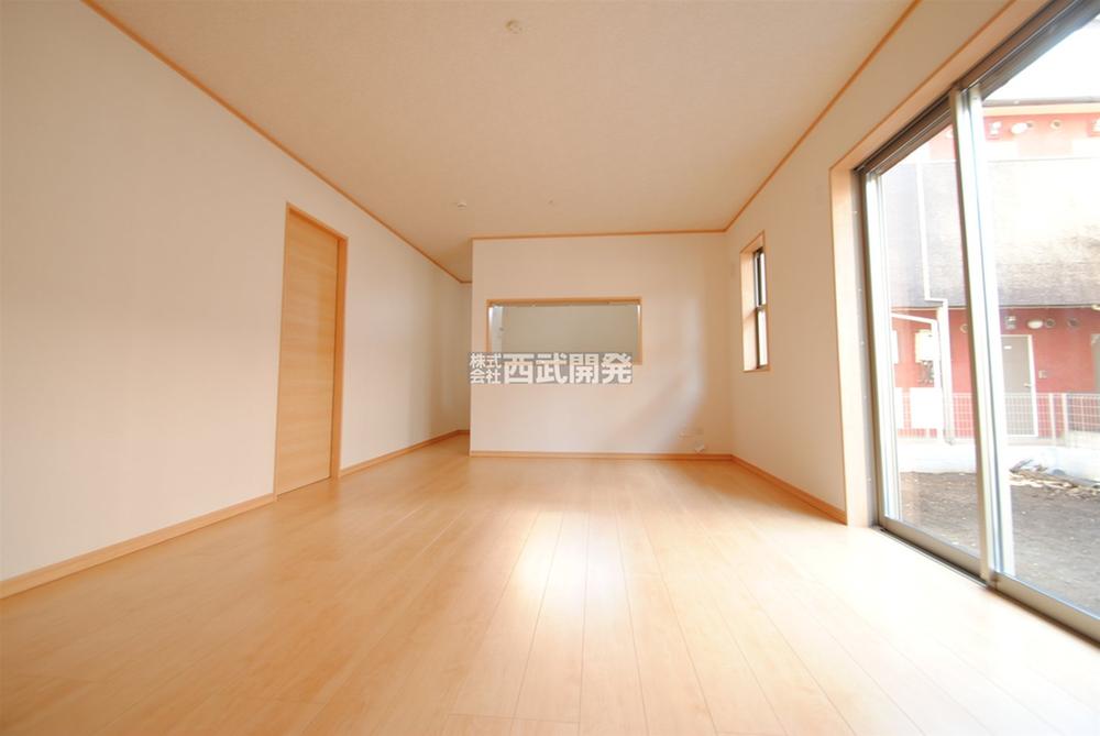 Living. Indoor (12 May 2013) Shooting