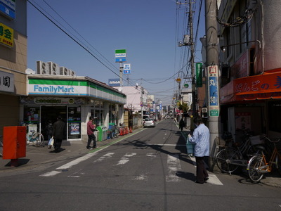 Convenience store. 1800m to Family Mart (convenience store)