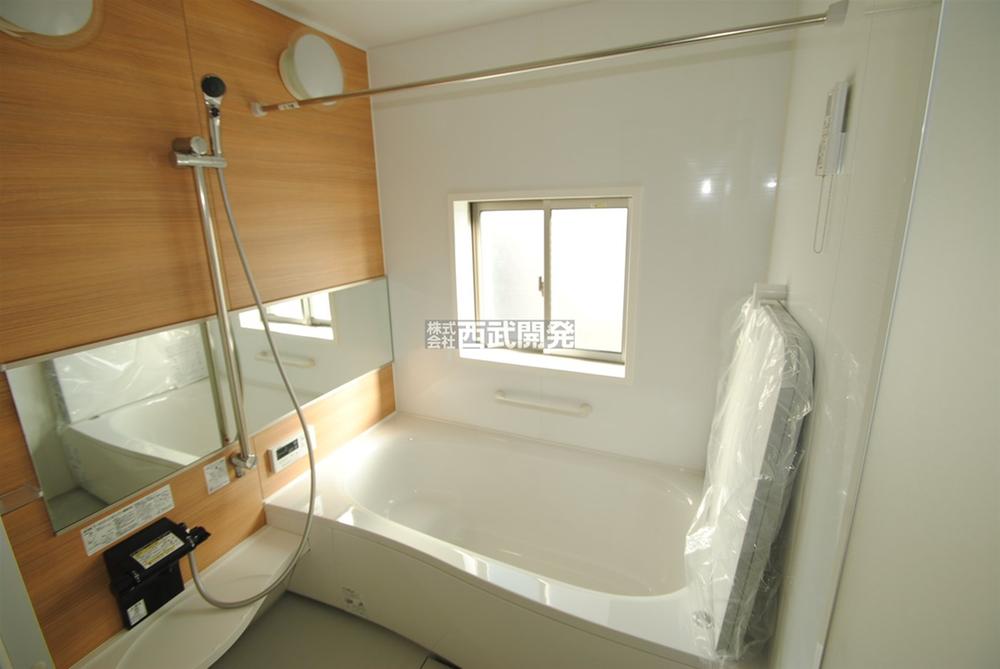 Bathroom. Indoor (12 May 2013) Shooting