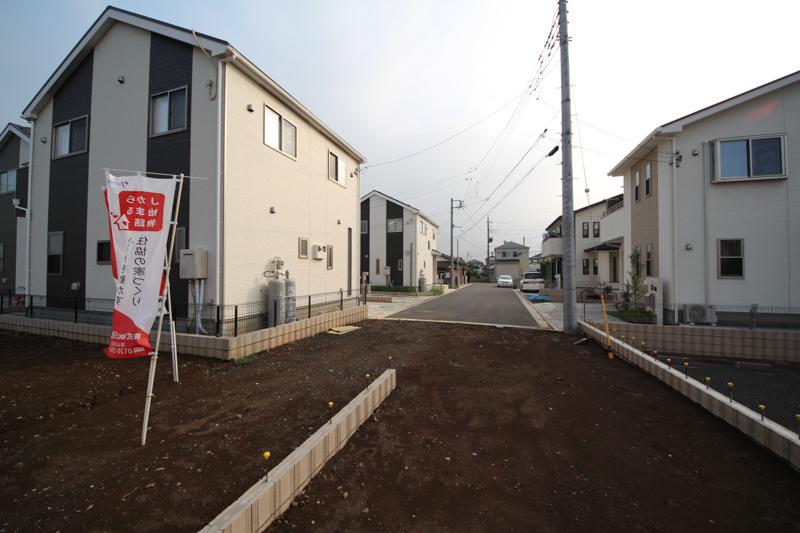 Local photos, including front road