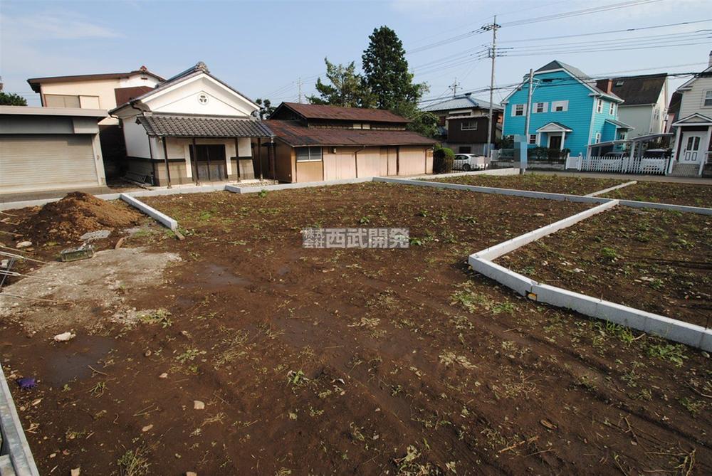 Local appearance photo. Local (10 May 2013) Shooting