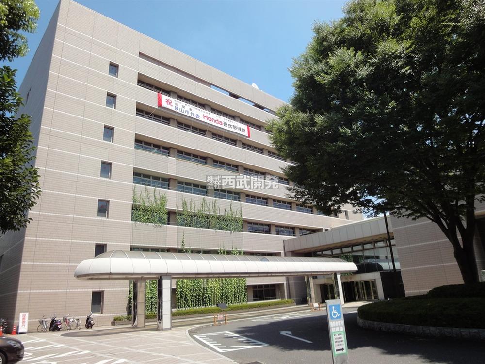 Government office. Sayama 4300m to city hall