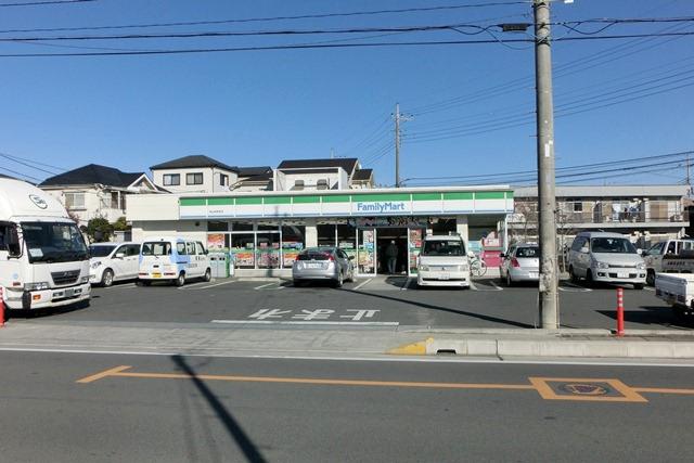 Convenience store. FamilyMart Sayama Kashiwabara 120m to the south shop