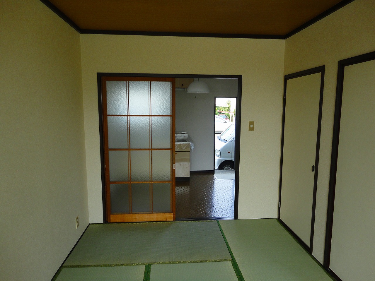 Living and room. Japanese-style room 6 quires