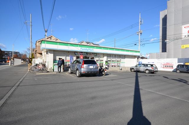 Convenience store. 510m to FamilyMart