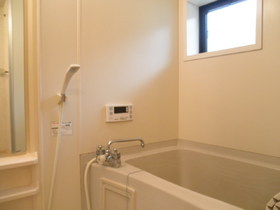 Bath. Same property ・ This is the inverting type of room