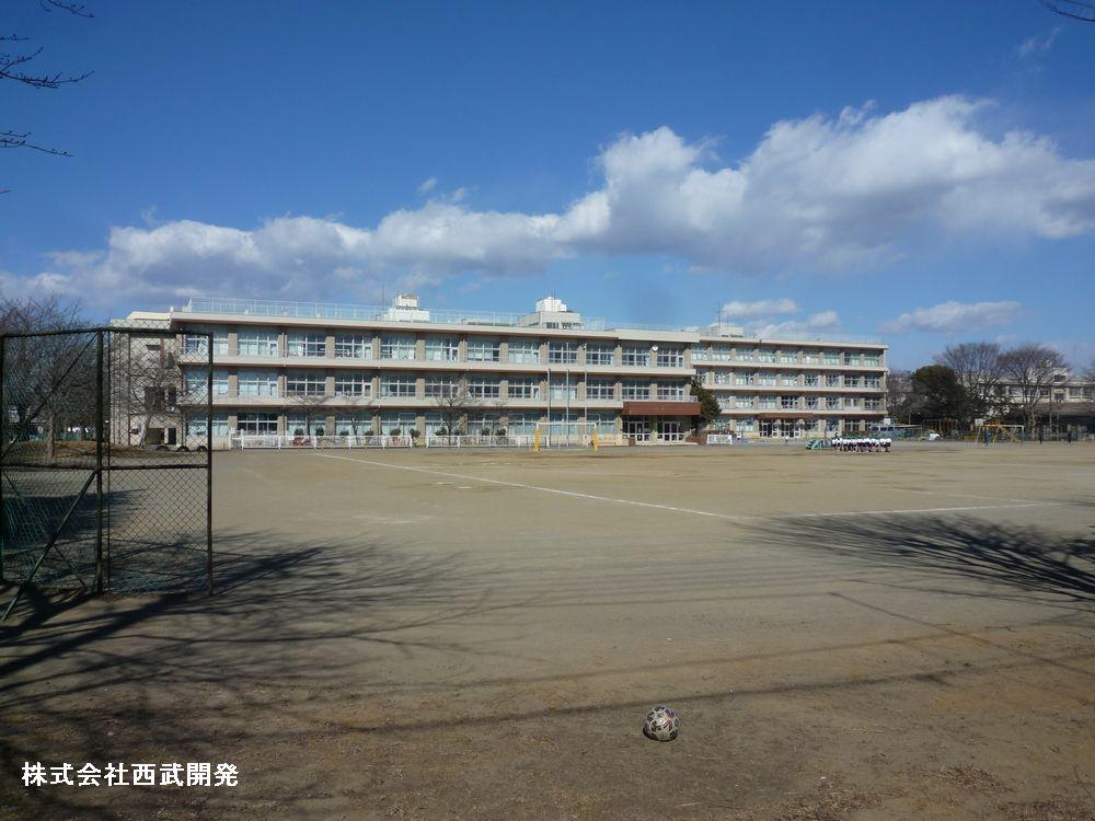 Primary school. Sayamadai 600m up to elementary school